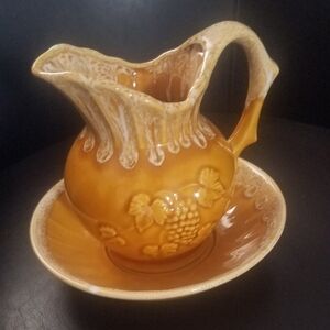 Small bowl and pitcher set